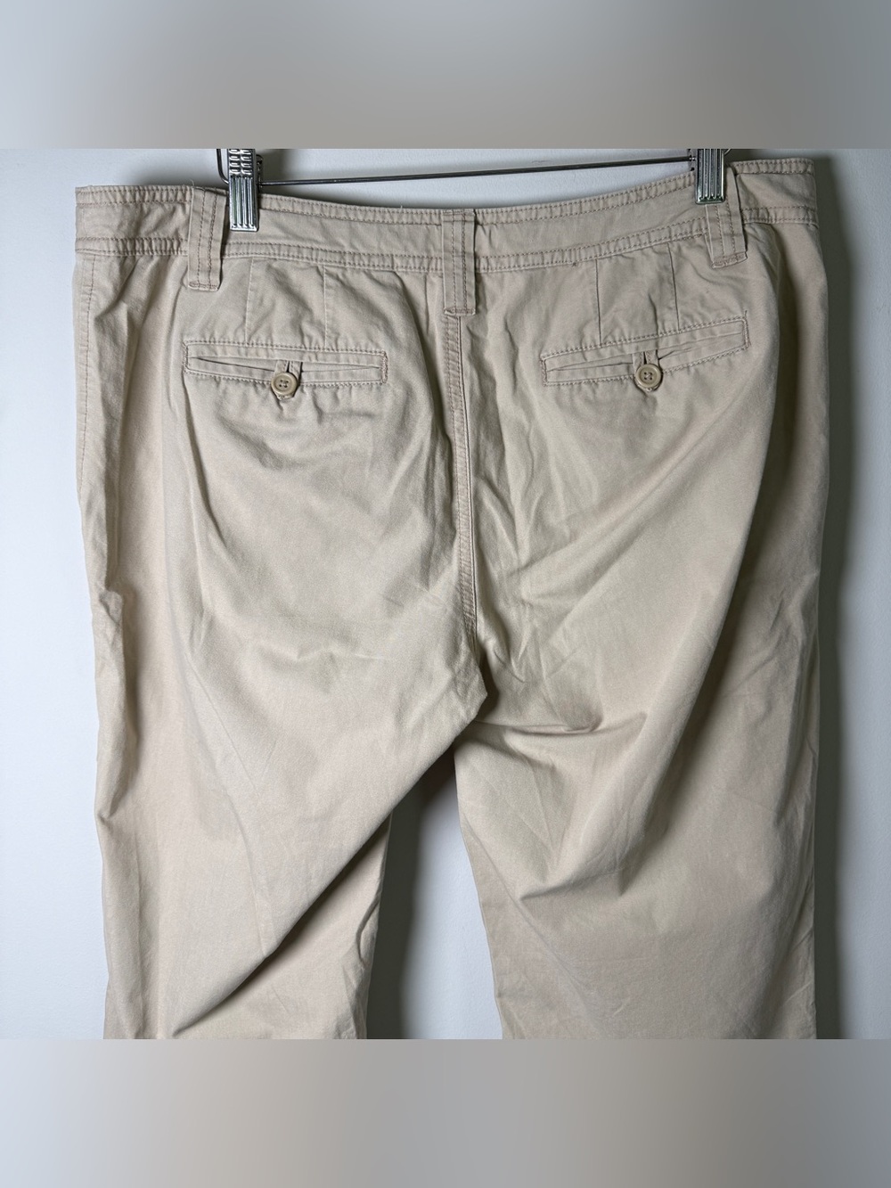 Vintage Y2K Old Navy Cargo Capris | Size 12 | Khaki | Roll-Tab Hem | Crunchy - Picture 6 of 8